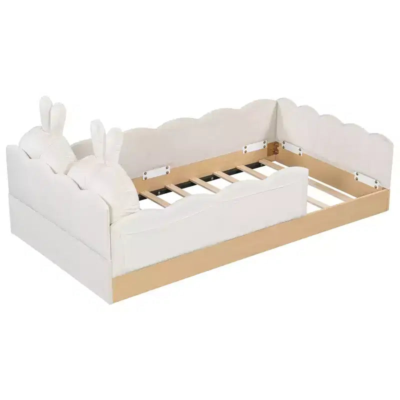 Letto a piattaforma singolo con cuscini, design incantevole e borse portaoggetti