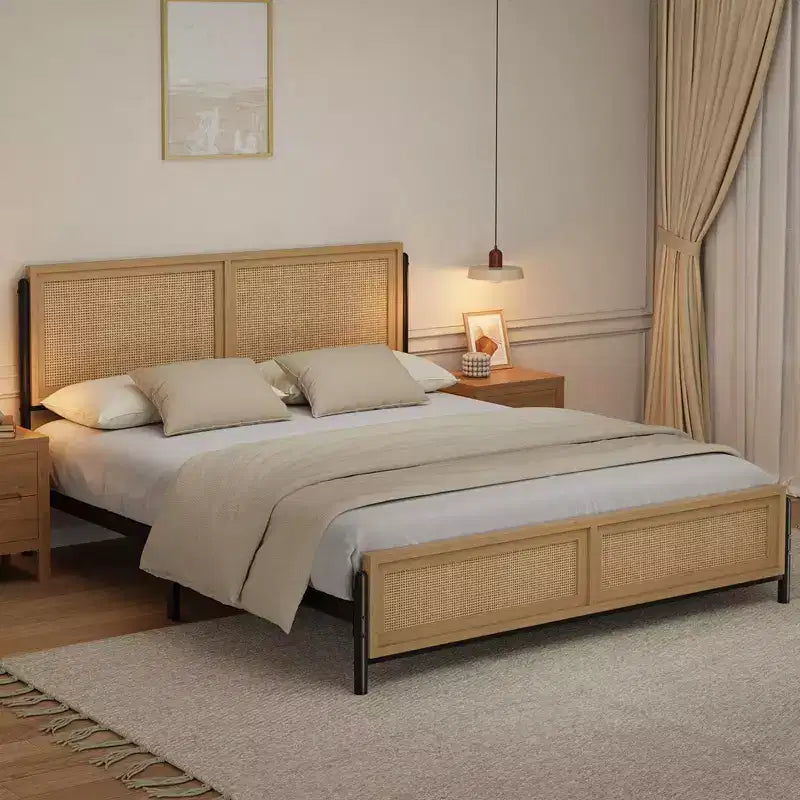Struttura letto in legno naturale con testiera in rattan, letto matrimoniale king size Boho senza bisogno di rete a doghe