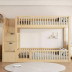 Letto a castello Twin su Twin con struttura e sponde a forma di staccionata, scaletta con contenitore