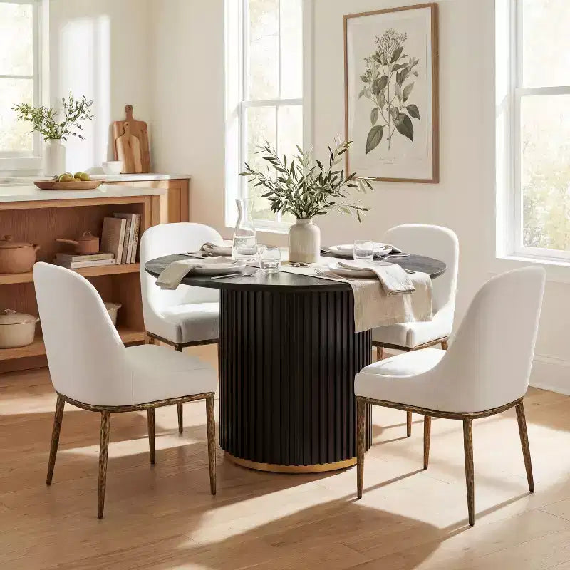 Set da pranzo Linnea Industrial da 5 pezzi con sedie imbottite e tavolo rotondo con base a piedistallo